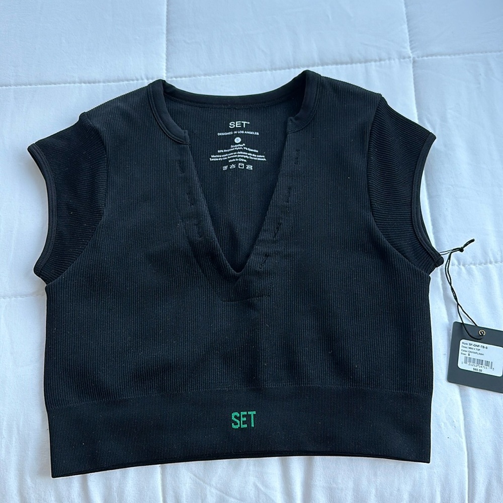 NWT SET ACTIVE SCULPTFLEX TOP